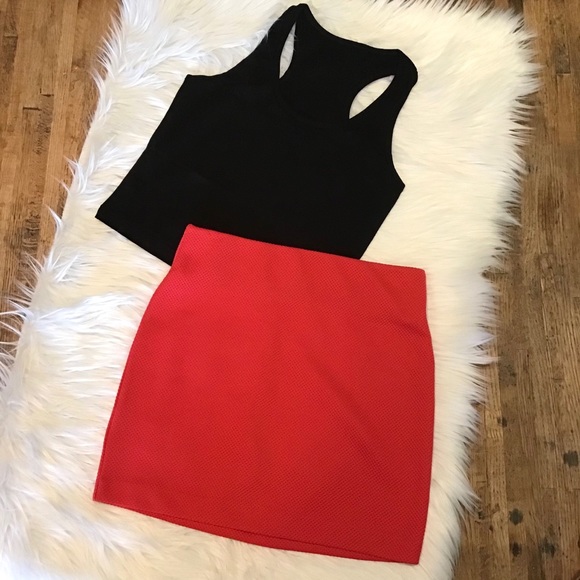 BCBGeneration red texture mesh mini skirt sz S - Picture 2 of 8
